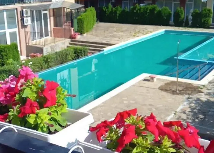 студия авангард * Sunny Beach